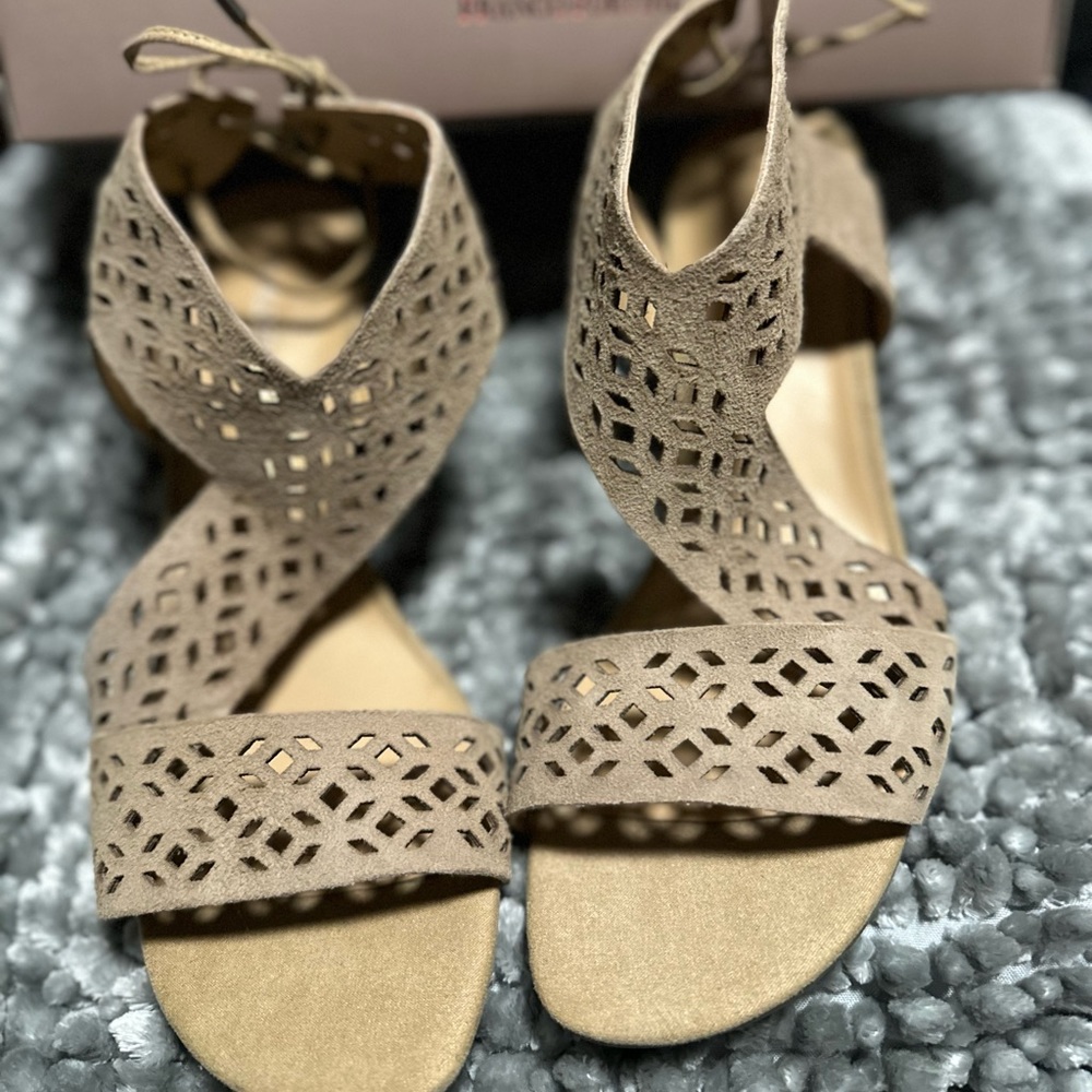 Franco Fortini size 9.5 Womens heels